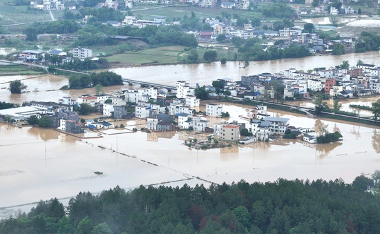 Trung Quốc gia hạn biện pháp ứng phó khẩn cấp với lũ lụt ở tỉnh Quảng Đông