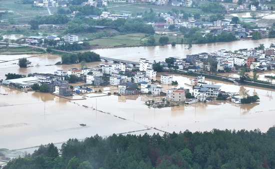 Trung Quốc: Mưa lụt khiến 53.000 người sơ tán