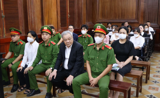 Bị cáo Trần Quí Thanh đồng ý với cáo trạng, chấp nhận mọi phán quyết của tòa