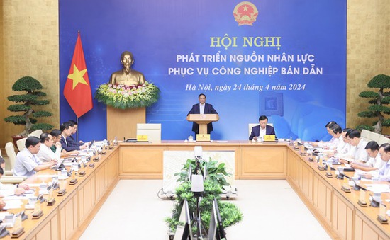 Việt Nam có thể dịch chuyển đào tạo nhân lực CNTT sang lĩnh vực bán dẫn