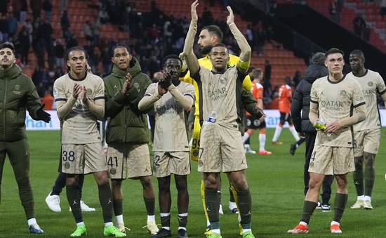 Paris Saint Germain thắng dễ Lorient, tiến sát ngày đăng quang Ligue 1