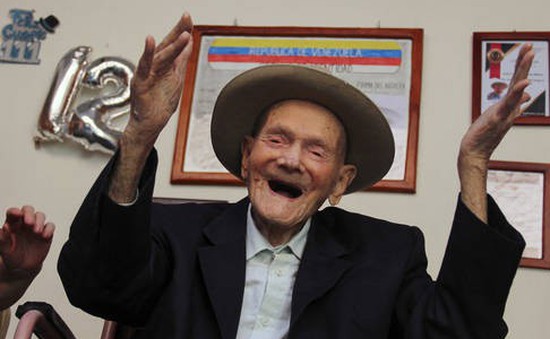 Người đàn ông cao tuổi nhất thế giới qua đời ở tuổi 114