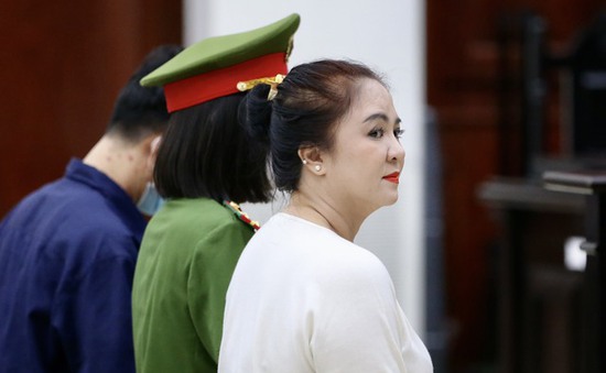 Bà Nguyễn Phương Hằng được giảm 3 tháng tù