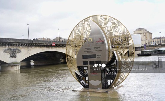 Di dời đồng hồ đếm ngược Olympic Paris vì nguy cơ ngập bờ sông Seine