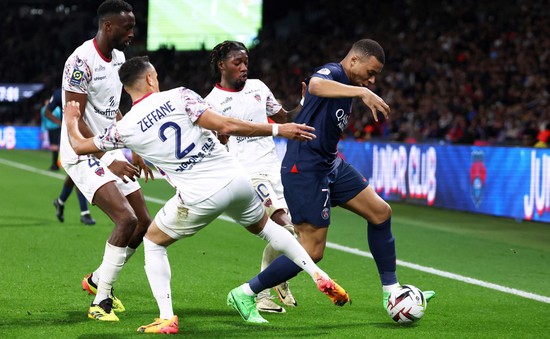 PSG bị cầm hòa bởi đội bóng bét bảng Ligue 1