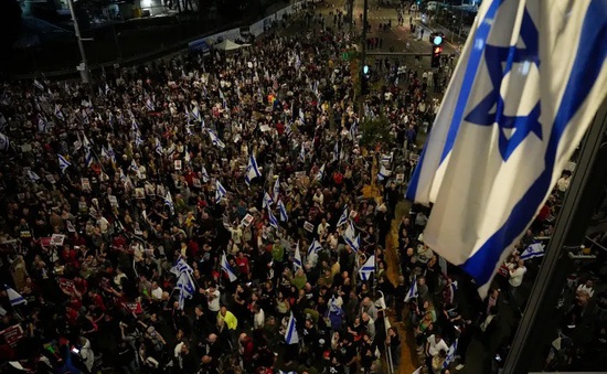 10.000 người Israel xuống đường biểu tình thúc giục Thủ tướng giải cứu con tin