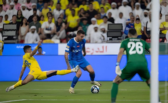 Ronaldo nhận thẻ đỏ trực tiếp, Al Nassr dừng bước tại bán kết Siêu cúp Ả Rập Xê Út