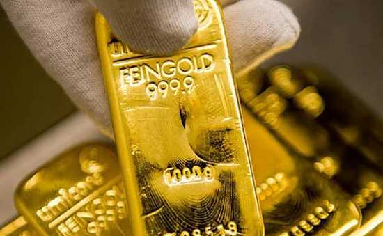 Chờ tin từ FED, chứng khoán Mỹ và giá vàng giảm mạnh
