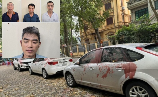 Khởi tố 4 đối tượng tạt sơn hàng loạt ô tô ở Hà Nội