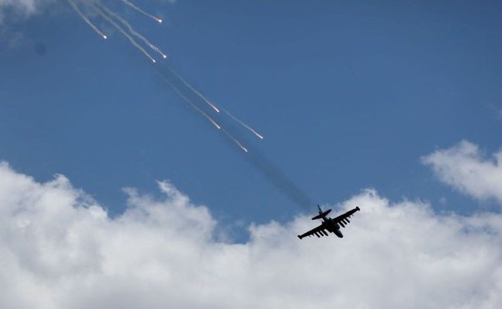 Ukraine bắn rơi máy bay Su-25 thứ 4 của Nga