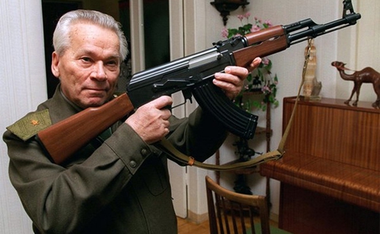 Tổng thống Putin chia buồn với gia quyến nhà phát minh súng AK-47