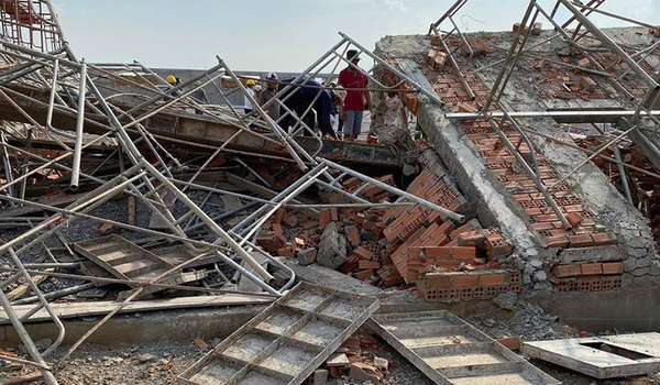 NÓNG: 10 người chết trong vụ sập công trình ở Đồng Nai