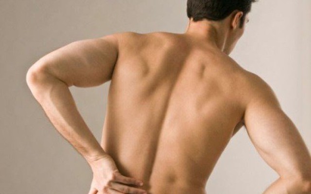 Điểm danh những yếu tố cần lưu ý khi sử dụng thuốc giảm đau lưng ở nam giới.