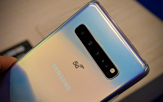 Galaxy S10 5G giá bao nhiêu tiền? Có nên mua hay không?
