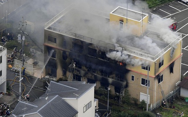 I pubblici ministeri giapponesi chiedono la pena di morte per l'attacco incendiario alla Kyoto Animation