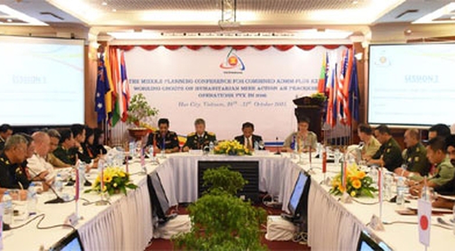 Humanitarian mine action conference held in Hue