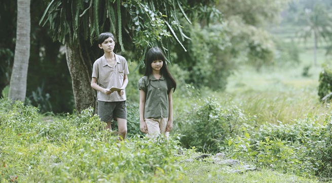 'Yellow Flowers on Green Grass' sets  box office record