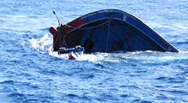 10 Fishermen rescued near Spratly Islands