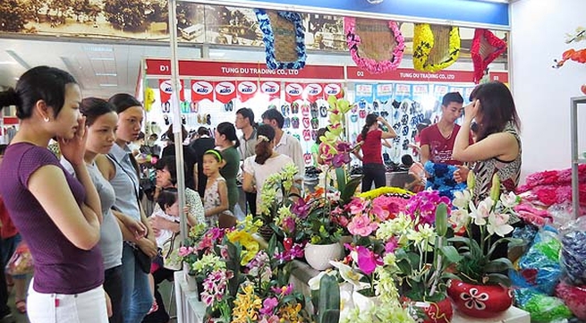 Vietnamese businesses showcase goods in Thailand