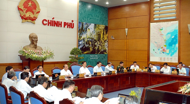 Government discusses socio-economic development