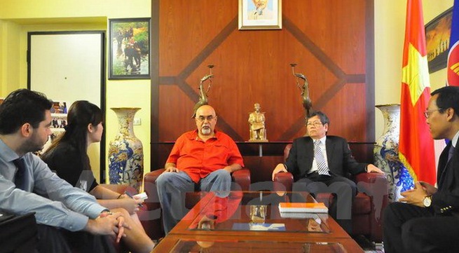 Italian, Vietnamese communist parties share experience