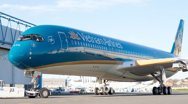 Vietnam Airlines receives first A350