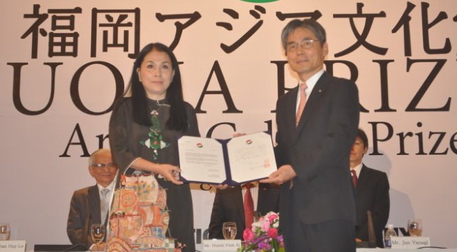 Designer Minh Hanh wins Fukuoka Prize for popularizing Vietnamese fashion, culture