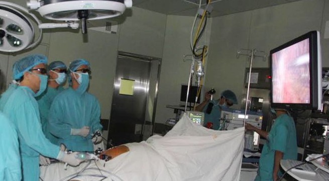 3D endoscopic surgery applied in Hue
