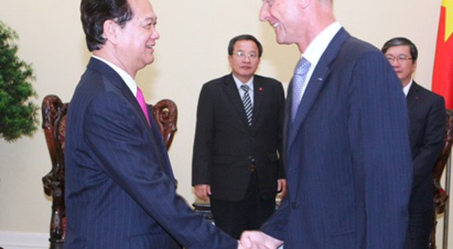 Prime Minister Dung meets Airbus Group CEO