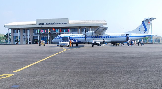 Pleiku Airport officially reopens