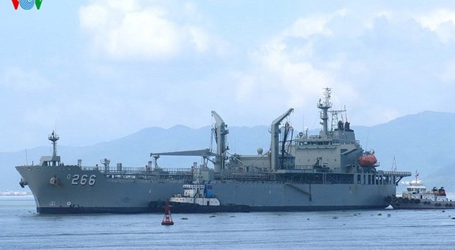 Australian naval ship visits Da Nang