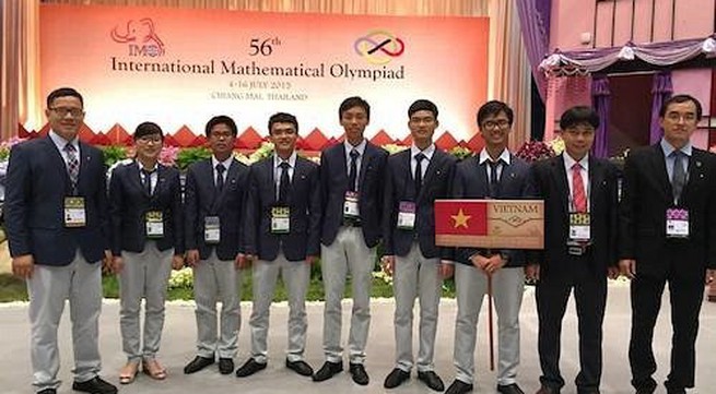 Vietnamese team ranks fifth at 2015 International Math Olympiad