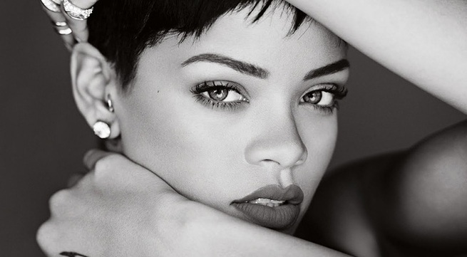 New album leaked out, Rihanna gives away for fans