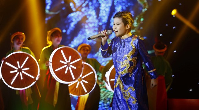 Trịnh Nhật Minh wins The Voice Kid with traditional opera