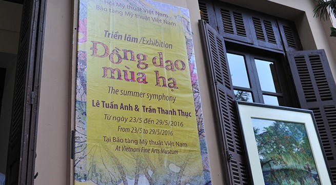 Summer-themed painting exhibition opens in Hanoi