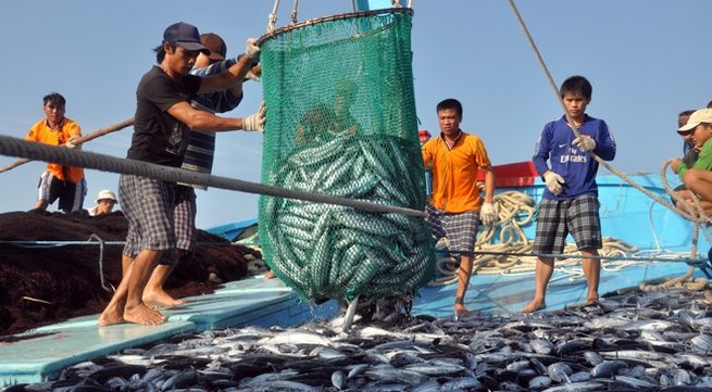Fishermen help protect national sovereignty