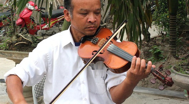 Passion for violin spreads in Then village