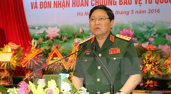 Defence minister pays official visit to Laos