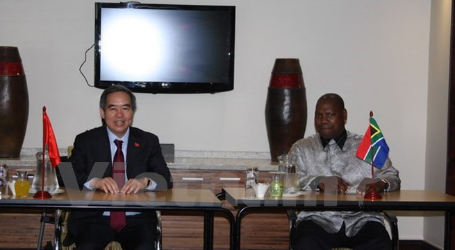 Vietnam South Africa promote co-operation