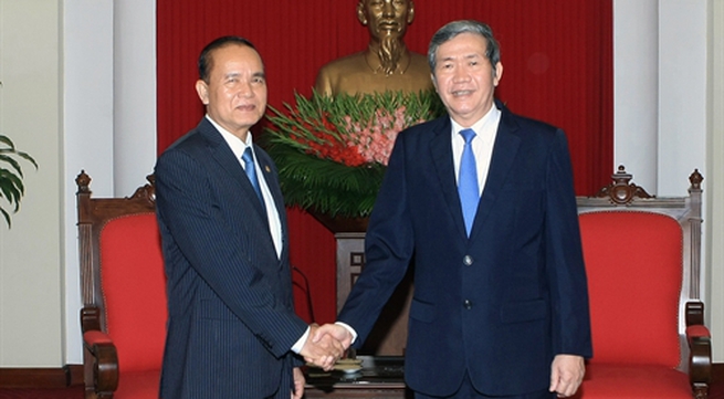 Cambodian CPP Officials visit to Vietnam