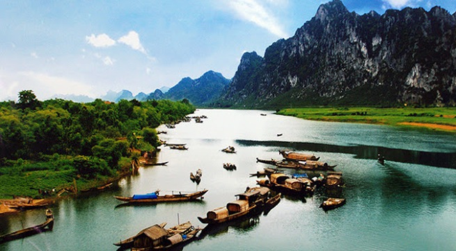 Tourist arrivals in Quang Binh rebound
