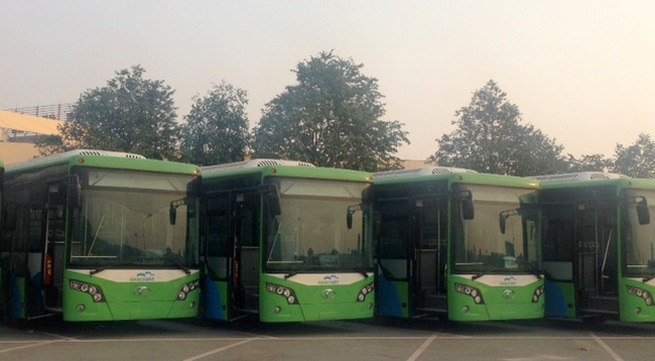 Test run for new bus route in Hanoi