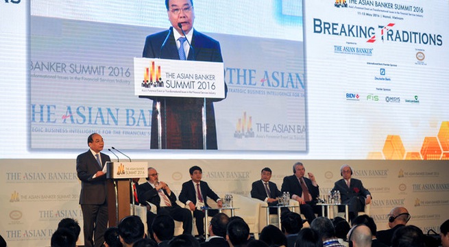 Vietnam shows innovation at Asian Banker Summit 2016