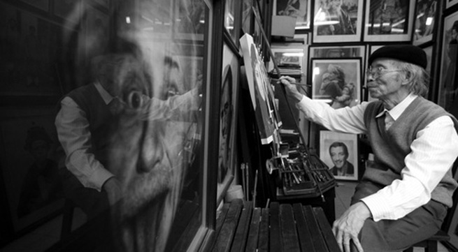 Hanoian artist preserves portraiture