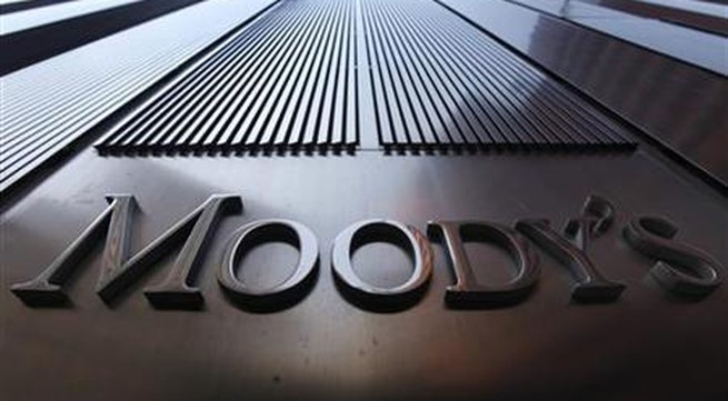 Moody's reviews Vietnam banks