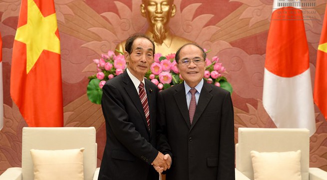 NA Chairman meets Japanese parliamentarian
