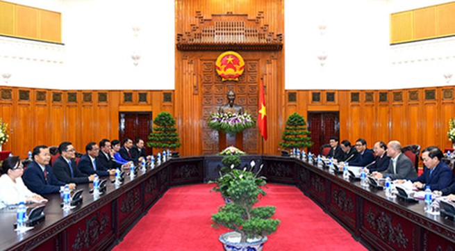 Laos and Vietnam promote investment co-operation