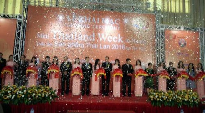 Top Thai brands open trade show in Hanoi