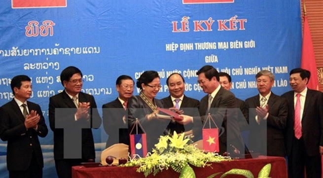Utilise bilateral trade deals, Vietnamese, Laos businesses urged