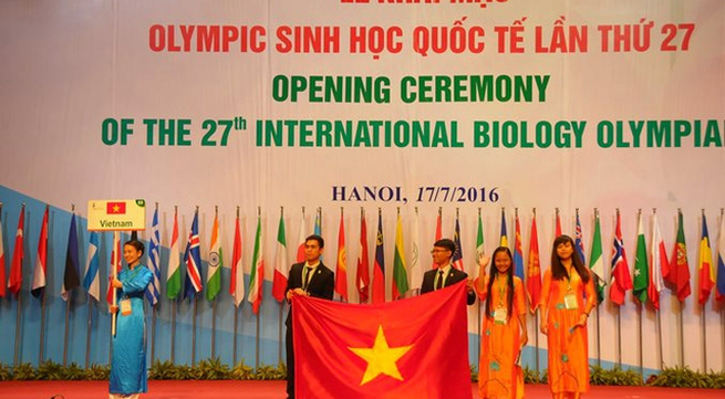 International biology students compete in Hanoi